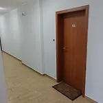 Апартаменти Ivavev Cedarlodge *